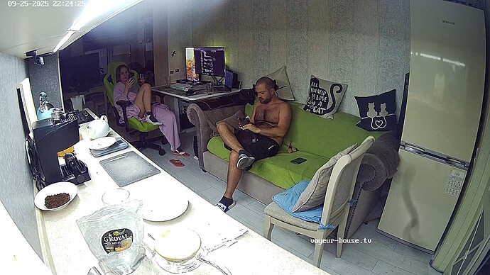 realm35-cam12-1758828303