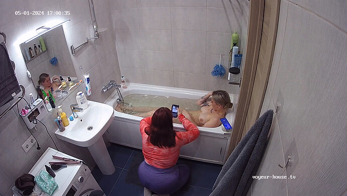 realm27-cam110-1714572606