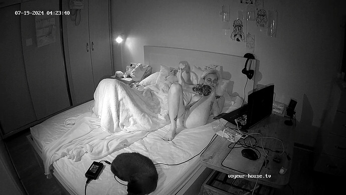 realm98-cam16-1721348657