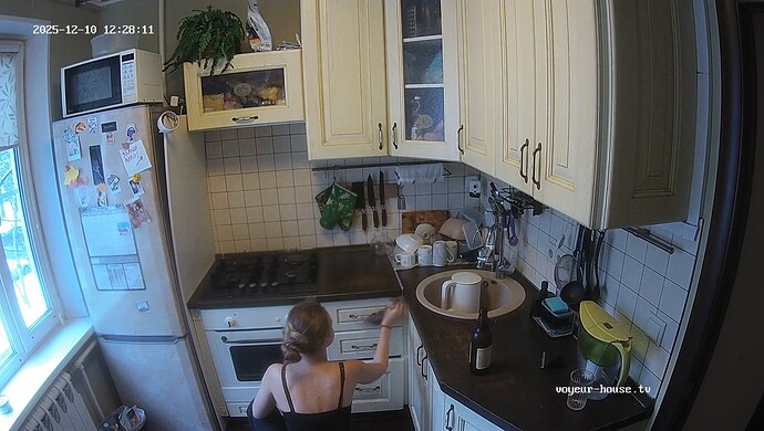 realm7-cam12-1765358929