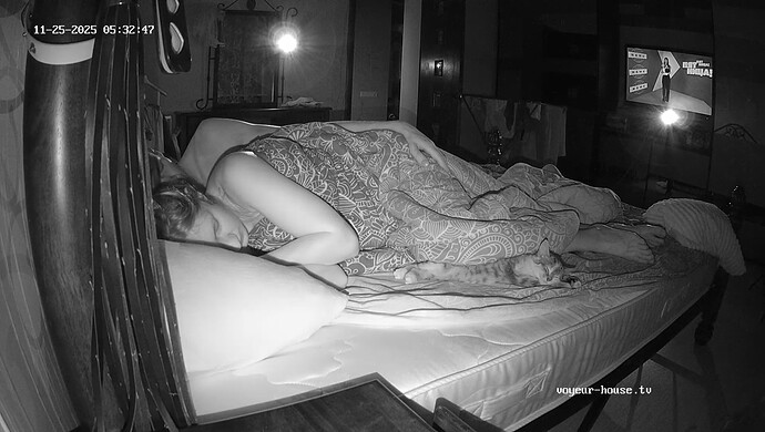 realm64-cam17-1764038005