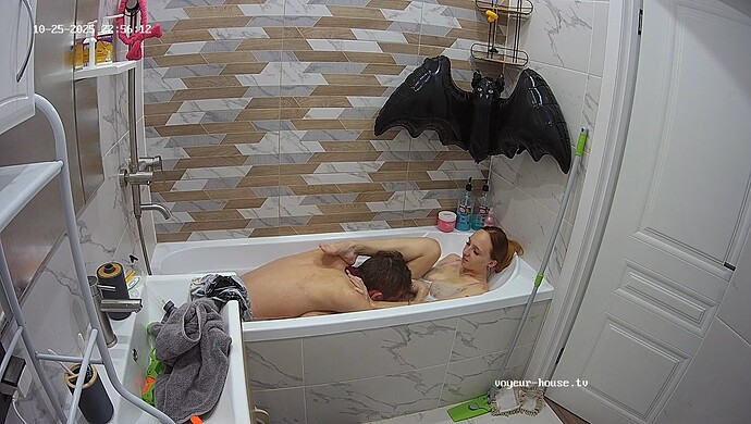 realm42-cam19-1761422186