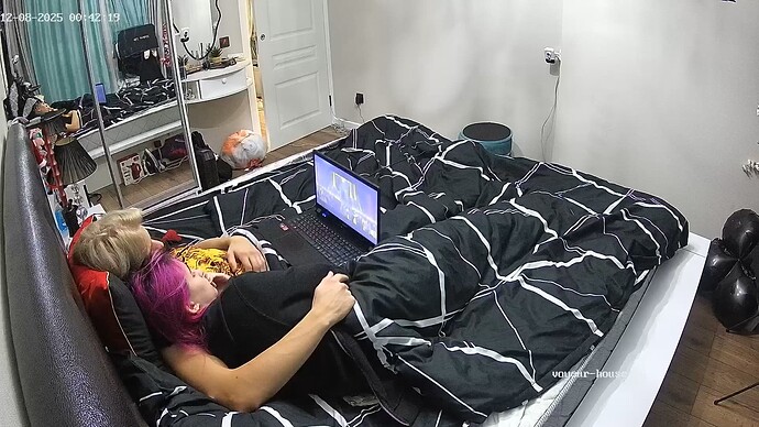 realm42-cam16-1765143775