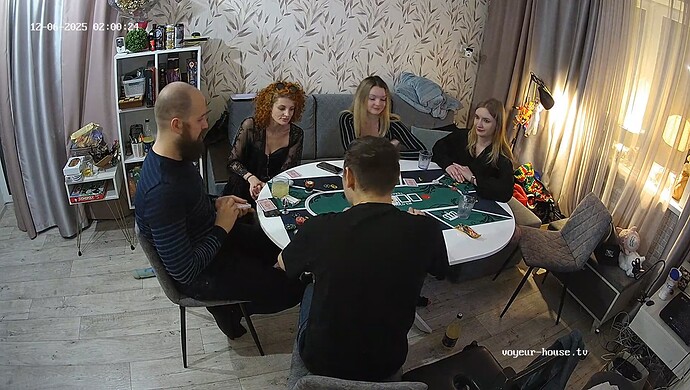 realm18-cam15-1764975659