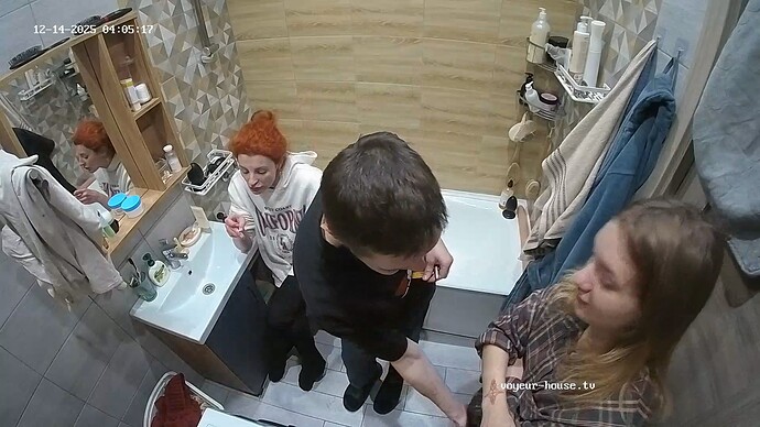 realm18-cam113-1765685433