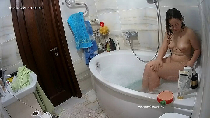 realm21-cam19-1716584326