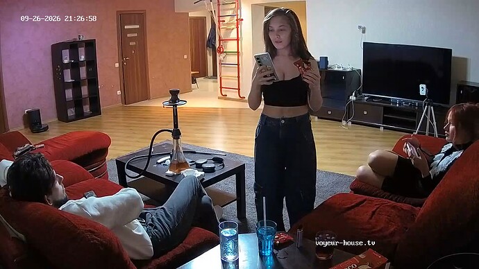 realm169-cam16-1790440078