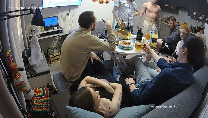 realm18-cam13-1763583201