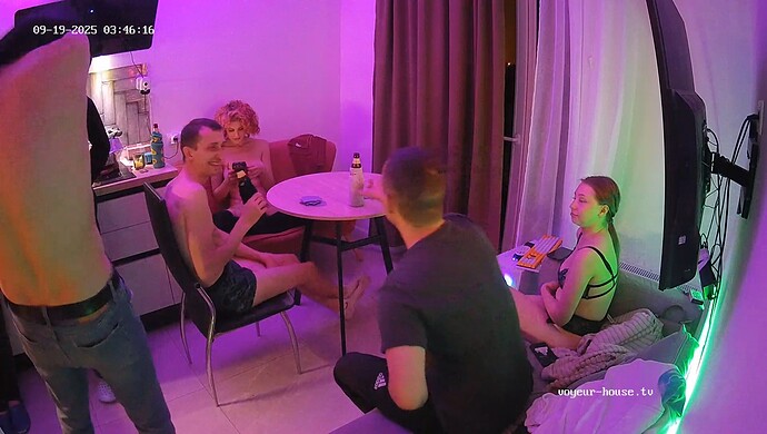 realm10-cam13-1758242814
