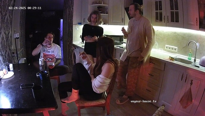 realm8-cam13-1740349791