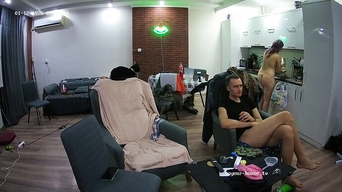 realm114-cam15-1759605661