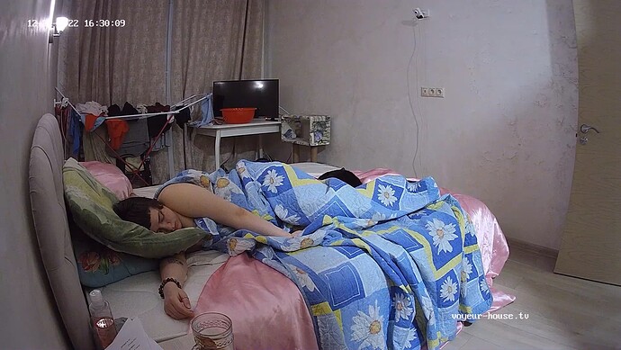 Artura_221224_s___ping_@_Jirina_realm48-cam15-1671888645