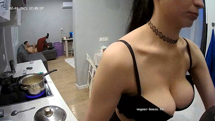 realm42-cam12-1738421171