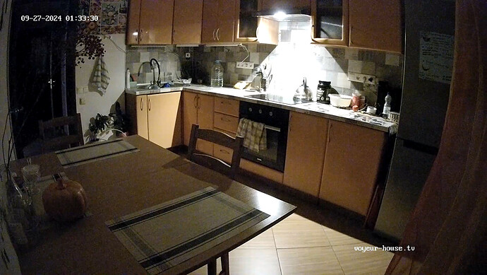 realm37-cam12-1727390044