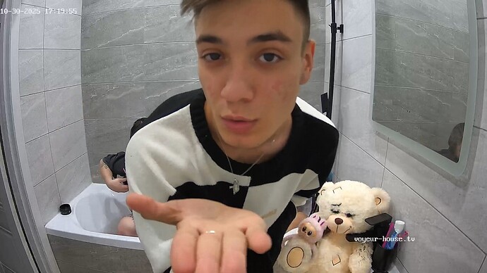 realm5-cam19-1761844001