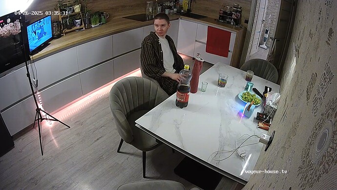 realm64-cam11-1745628087