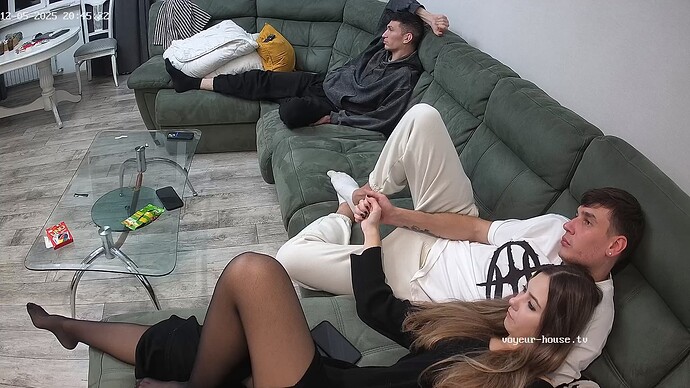 realm126-cam16-1764956829