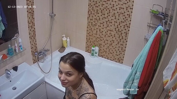 realm62-cam110-1702486651