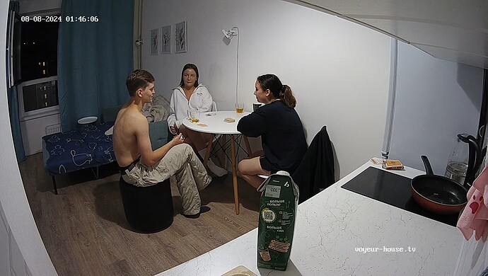 realm2-cam12-1723070804