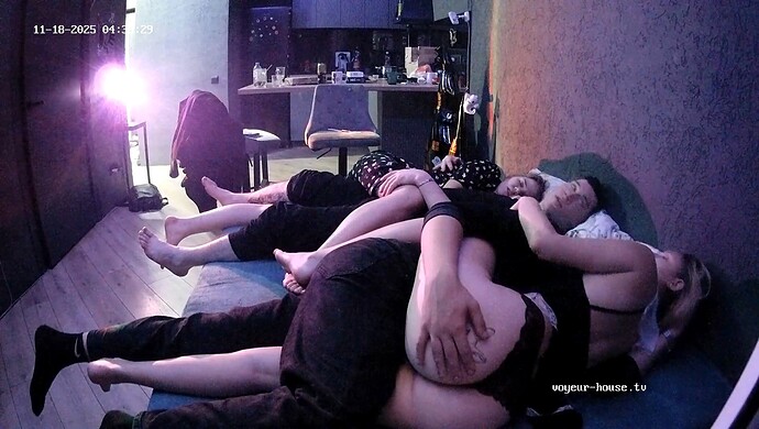 realm108-cam15-1763466454