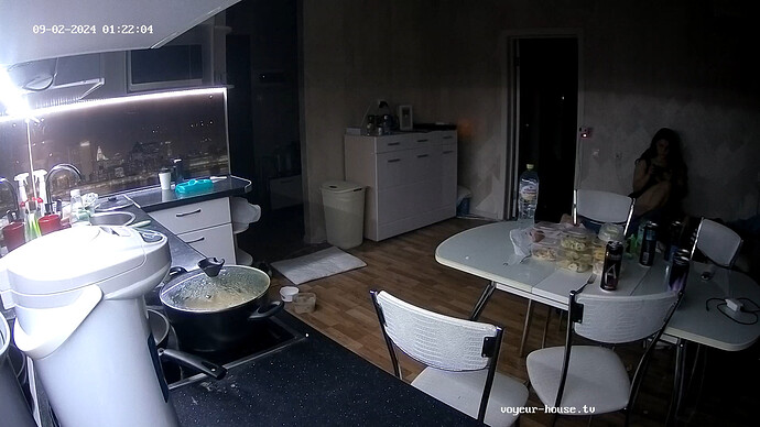 cam 1