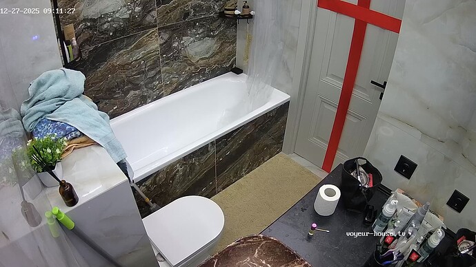 realm127-cam19-1766815930