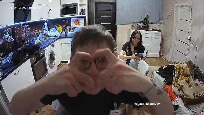 realm69-cam12-1735766513