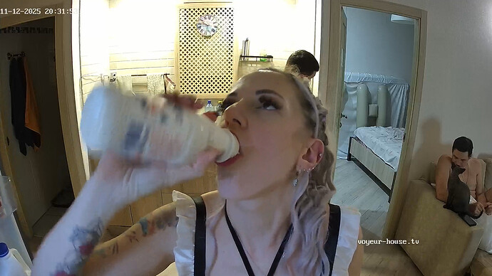 TeannaRonin-20251112-02