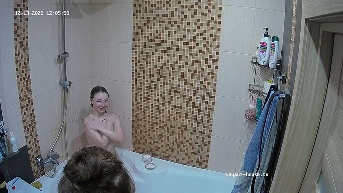 realm62-cam110-1765644987