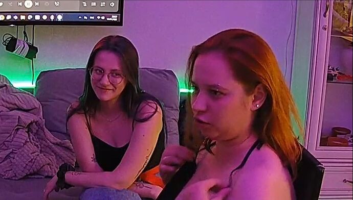 Chyna_250918_smile_livingroom_@Anny&_Fenrir_realm10_01