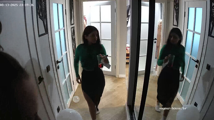 realm94-cam111-1755118508