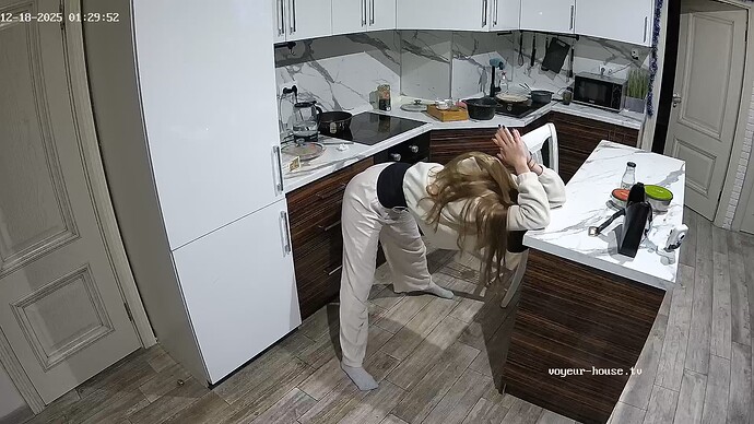 realm126-cam11-1766010818