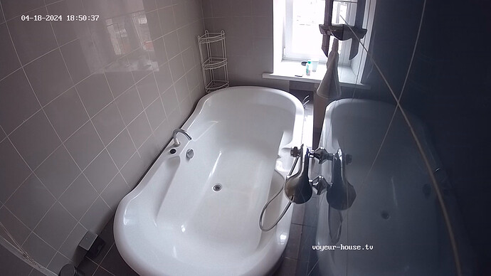 realm48-cam111-1713479321