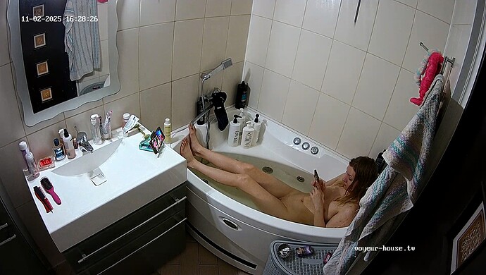 realm64-cam110-1762093413