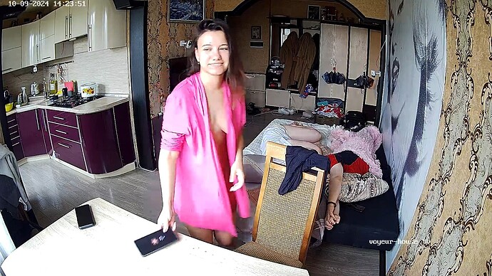 realm11-cam15-1728505563