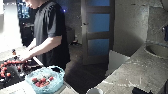 realm5-cam12-1778780750