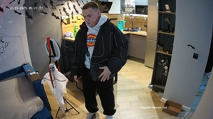 realm94-cam11-1765419733