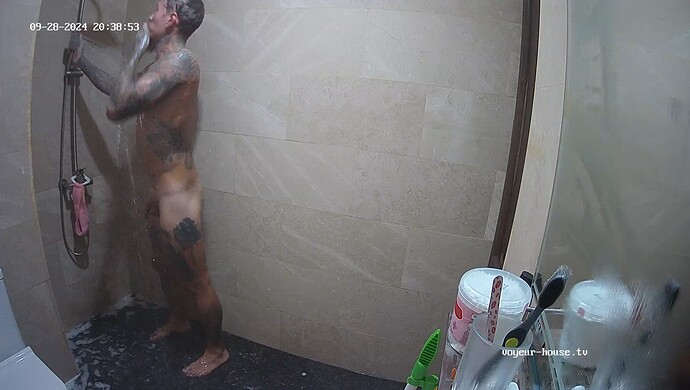 realm43-cam19-1727541618