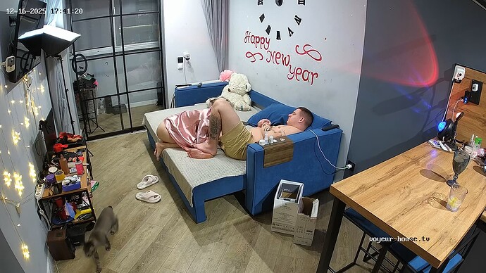 RosyAleks-20251216-01