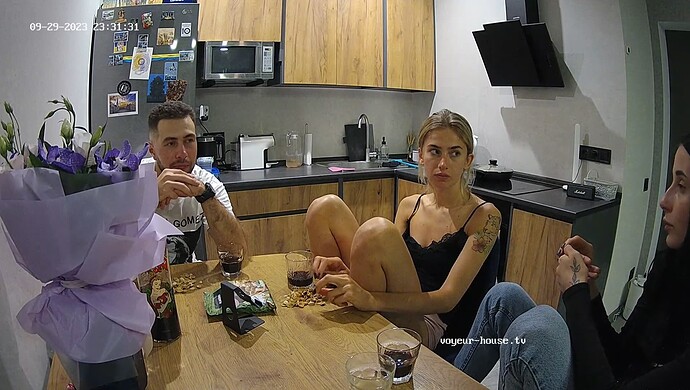 realm8-cam12-1696019643