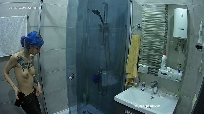 realm98-cam19-1714501759