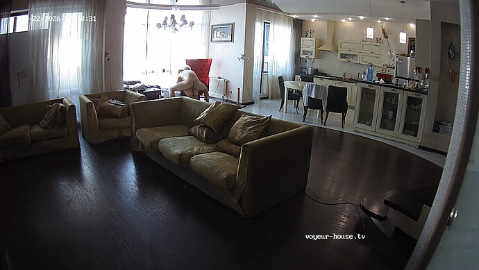 realm8-cam16-1787372350