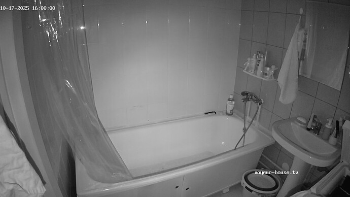 realm111-cam19-1760706089