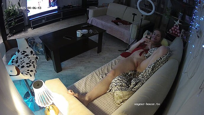 realm64-cam16-1766869637