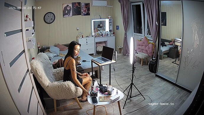 videoframe_9452