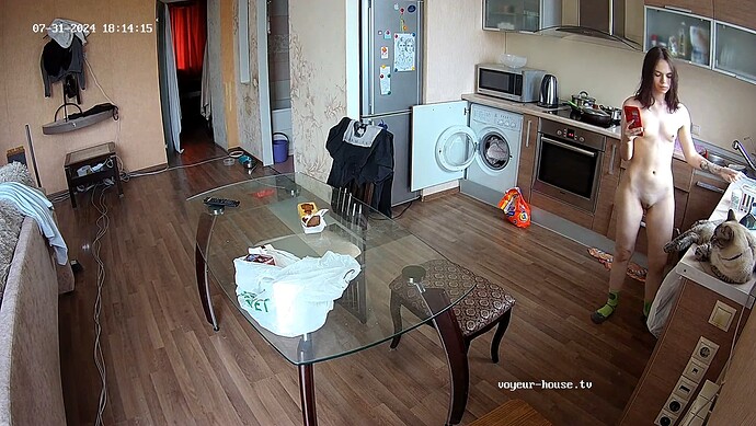 realm69-cam12-1722440579