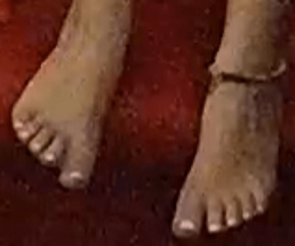 feet Arya 6-14-22