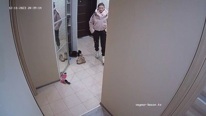 realm62-cam111-1702319186