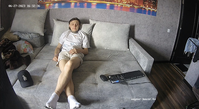 Voyeur House TV 🔥 – #1 FREE Source for hidden real life cams 38