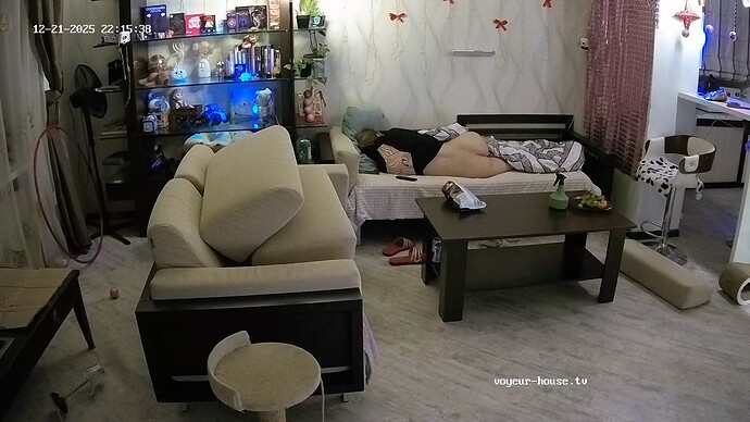 realm64-cam14-1766351967